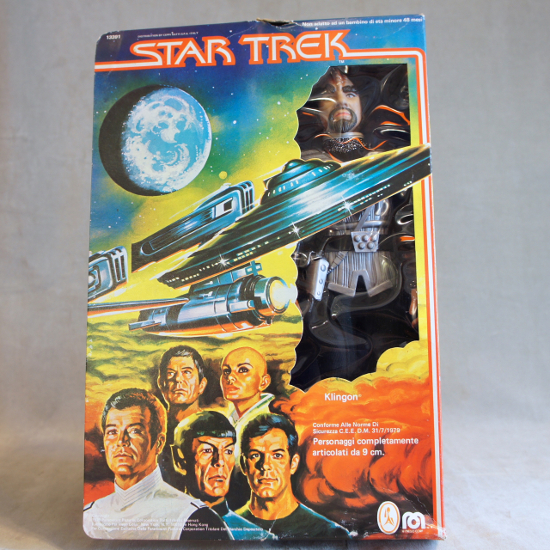 Star Trek doll i box by Mego, 1979. ¨Arcturian¨. Italian edition. Height 34 cm. Near mint. 1500 SEK. Wigerdals Värld