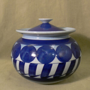 Lisa Larson for Gustavsberg, Sweden. Ceramic soup tureen ¨Matilda¨. soppterrin, Wigerdals Värld