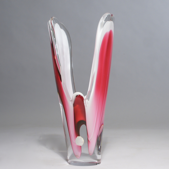 Paul Kedelv for Flygsfors, Sweden. ¨Coquille¨. Glass sculpture. Height 27 cm Height 17,5 cm. Glasvas, Ljusstakar,Wigerdals Värld