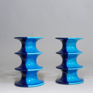 Inger Persson for Rörstrand, Sweden. Candle sticks in ceramic ¨Pop¨. Height 17,5 cm. Ljusstakar,Wigerdals Värld
