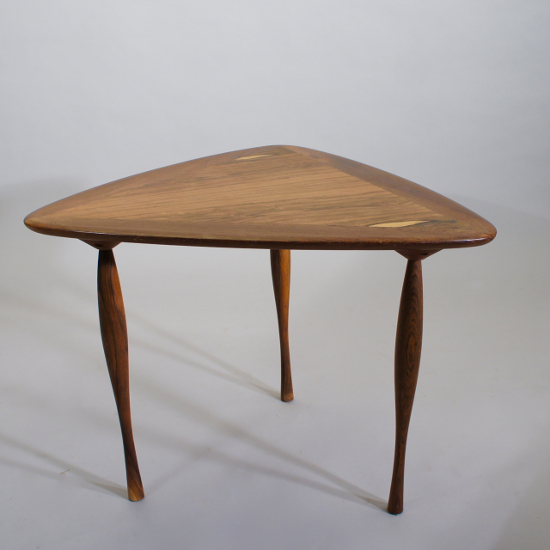 Table in rosewood. W 60,height 50 cm. Maker unknown. Lampbord jakaranda Wigerdals Värld