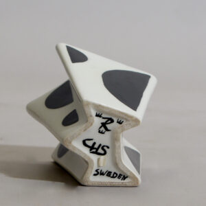 Carl-Harry Stålhane for Rörstrand, Sweden. Ceramic vase "Kontrasta". Height 10, witdh 10 cm.