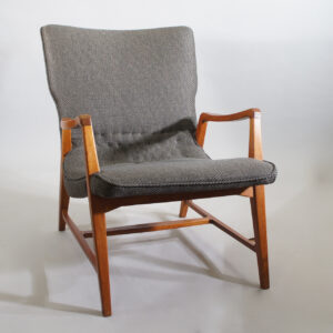 Carl Cederholm for Stil & Form, Sweden. Easy chair in new wool fabric and legs in wood. 1040-50's.