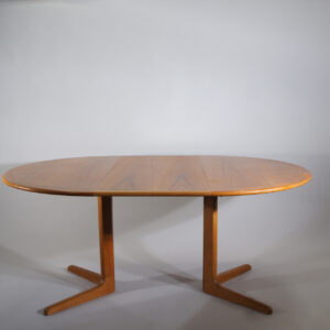 Dining table by Silkeborg, Denmark. Dining table i teak with two extesion boards. Diam 117, lenght 217, height 70 cm.