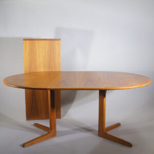 Dining table by Silkeborg, Denmark. Dining table i teak with two extesion boards. Diam 117, lenght 217, height 70 cm.