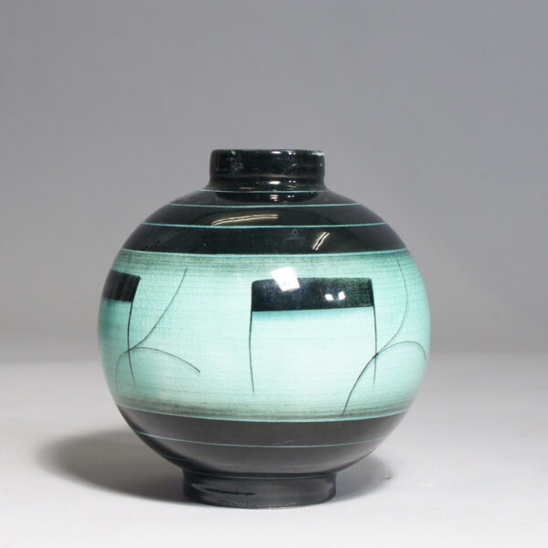 Ilse Cleason for Rörstrand, Sweden. Ceramic vase, Serie V, 1930s. Height 12, diam 13 cm.