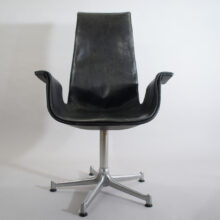 Jørgen Kastholm & Preben Fabricius for Alfred Kill " "Tulip chair". Office chair in leather with base in steel. Swivel function.