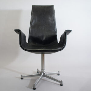 Jørgen Kastholm & Preben Fabricius for Alfred Kill " "Tulip chair". Office chair in leather with base in steel. Swivel function.