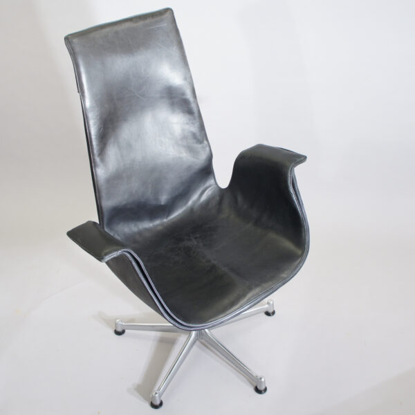 Jørgen Kastholm & Preben Fabricius for Alfred Kill " "Tulip chair". Office chair in leather with base in steel. Swivel function.