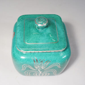 Wilhelm Kåge for Gustavsberg. "Argenta". Urn with lid in green stoneware with decoration in silver paint.