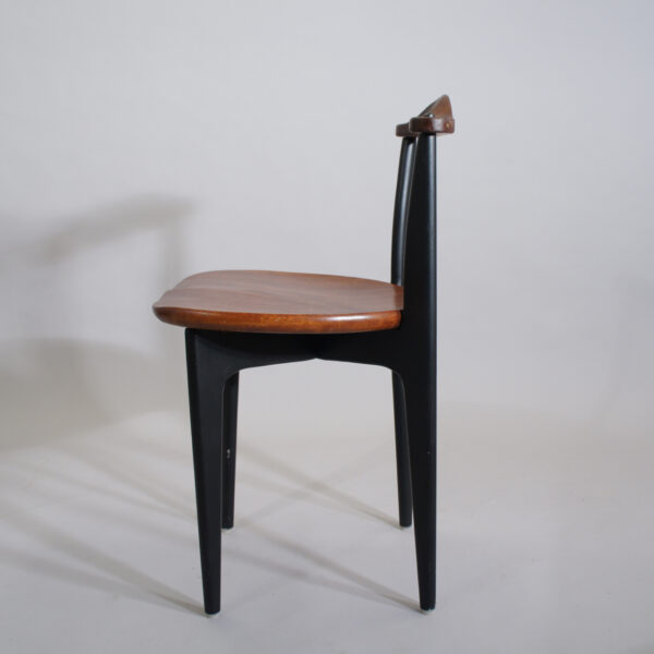 Yngve Ekström for Swedese, Sweden. 1954 "Thema". A pair of side chairs in teak and painted wood.