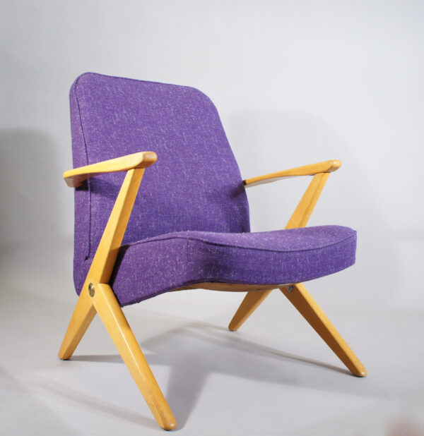 Bengt Ruda for Nordiska Kompaniet, Sweden. "Domstolsstolen". Easy chair in beech with new upholstered seating.