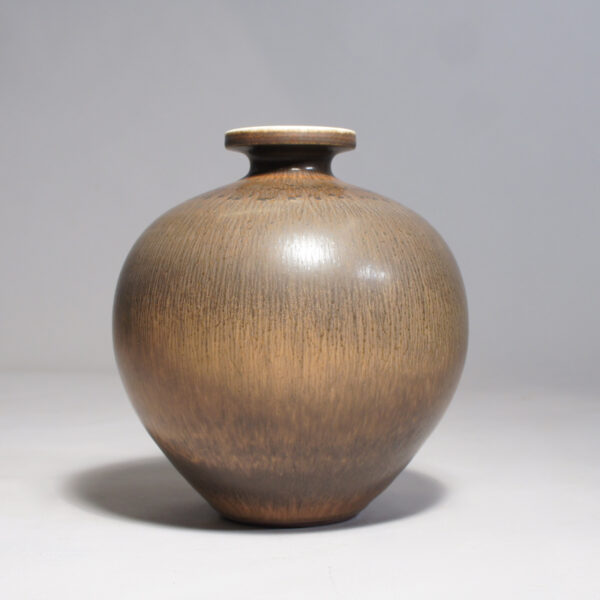 Berndt Friberg for Gustavsberg. Vase in stoneware in harefur glaze.