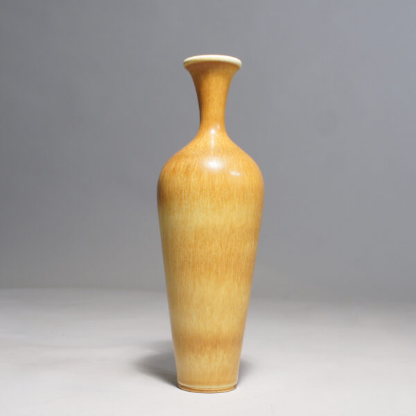 Berndt Friberg for Gustavsberg. Vase in stoneware in harefur glaze.