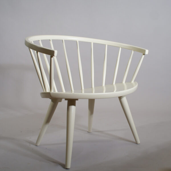 Yngve Ekström for Stolab, Sweden 1955. "Arka". Chair in professionally repainted wood. Pinnstol.
