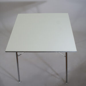 Café table by Piet Hein Bruno Mathsson Arne Jacobsen for Fritz Hansen, Denmark. Table top in laminate with edge in aluminium. Legs in crome steel. 70x70x70 cm. Cafébord Superelips Wigerdals