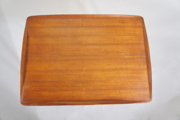 Arne Hovmand Olsen for Mogens Kold, Denmark. Serving cart in teak with details in brass. Serveringsvagn Wigerdals