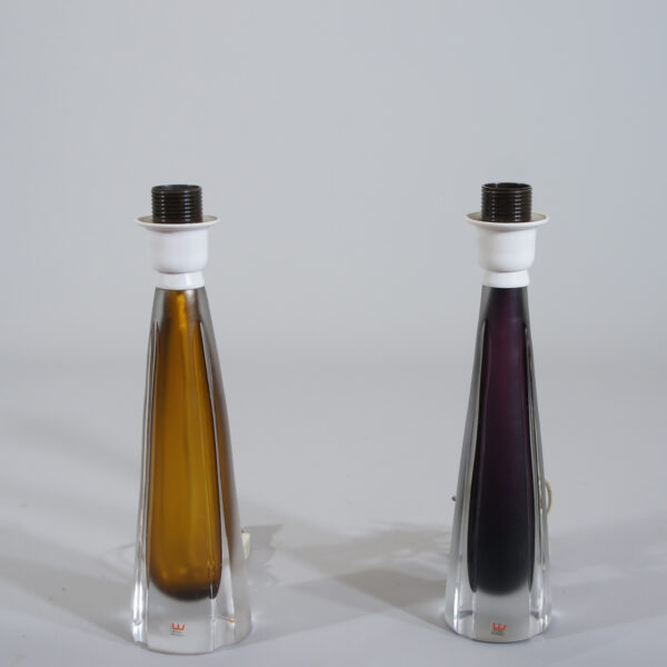A pair of table lamp in glass by Kosta, Sweden. Bordslampor ett par glas Kosta. Wigerdal