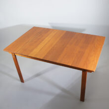 Kurt Østervig for K.P. Møbler 1965. Dining table in solid teak with two exstension boards Matbord i teak utdragsskivor wigerdals