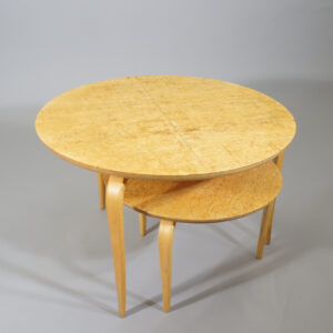 Bruno Mathsson for Bruno Mathsson int. "Annika". Two part nesting table in masur birch and beech. Satsbord Wigerdals