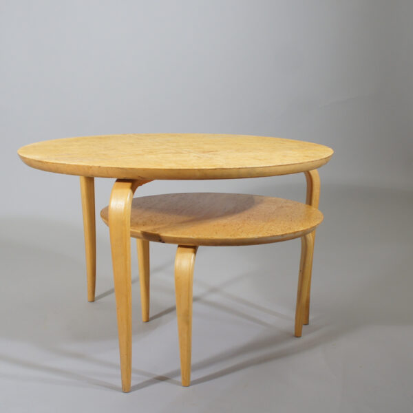 Bruno Mathsson for Bruno Mathsson int. "Annika". Two part nesting table in masur birch and beech. Satsbord wigerdals
