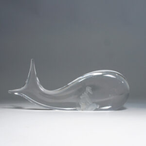 Vicke Lindstrand for Kosta, Sweden ¨Jona i valenfiskens buk¨ (Jonah and the whale) Signed glass sculpture. Wigerdals Värld