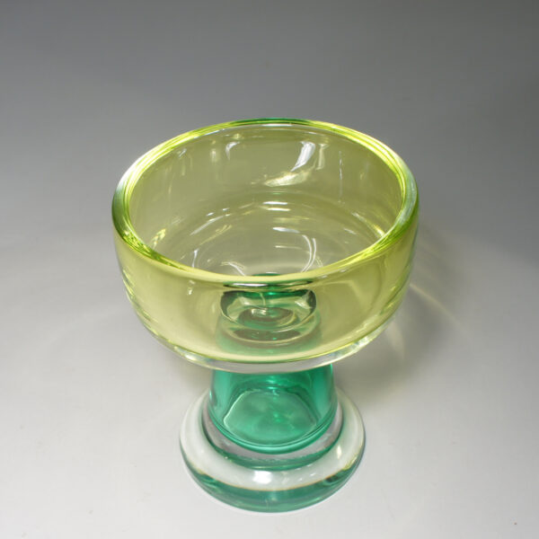 Erik Höglund fro Chribska, Tjeckien -92. Bowl in glass. Glasskål på fot. Wigerdals Värld