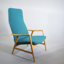 Easy chair by Alf Svensson for Dux, Sweden. "Contour". 1955.Fåtölj nyklädd. Wigerdals.com