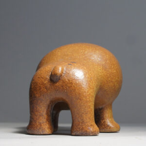 Lisa Larson for Gustavsberg, Sweden. Bulldog i ceramic from the serie "Kennel" Wigerdals.com