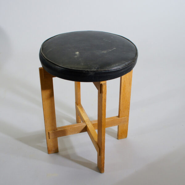 Uno & Östen Kristiansson for Luxus. Stool in oak and seat in leather Pall i ek läder sits. Wigerdals Värld