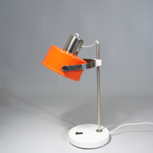 Estonian desk lamp in plastic and metal. Bordslampa Estland Wigerdals