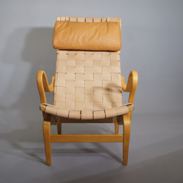 Bruno Mathsson for Karl Mathsson "Pernilla" Leather webbing. Easy Chair retromodern design Fåtölj Wigerdals läder