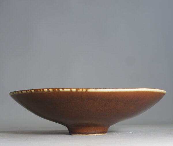 Bowl in stoneware. Carl-Harry Stålhane for Rörstrand, Sweden. Fat skål stengods Wigerdals
