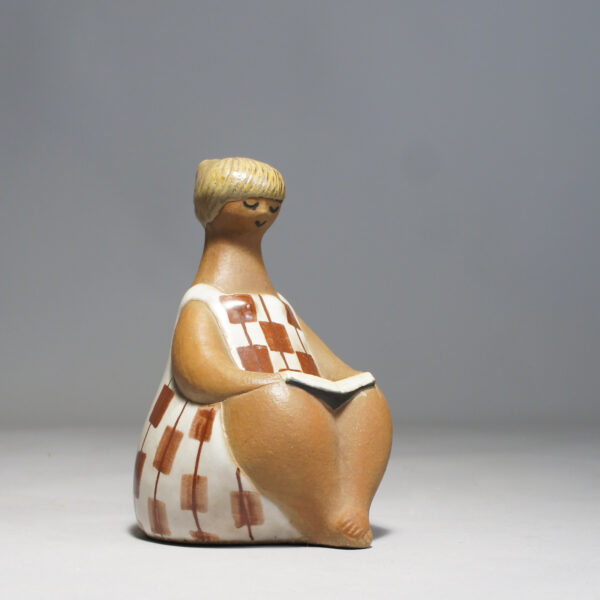 Lisa Larson for Gustavsberg. Ceramic figurine "Charlotta" Wigerdals