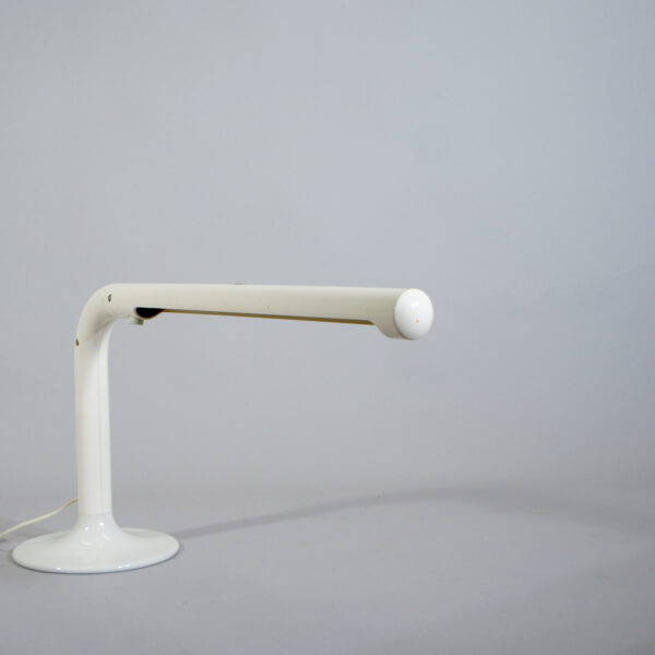 Anders Pehrson for Ateljé Lyktan 1967. "Tuben". Desk lamp in metal and plastic. Skrivbordslampa wigerdals