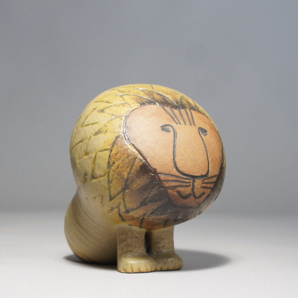 Lisa Larson for Gustavsberg. Ceramic Lion Lejon keramik Wigerdal.com