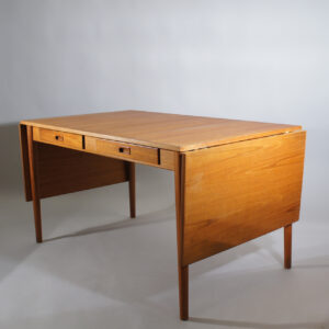 Troeds, Sweden. Dining table/ working drop leaf desk in teak. Skriv-/matbord klaffbord Wigerdals Värld