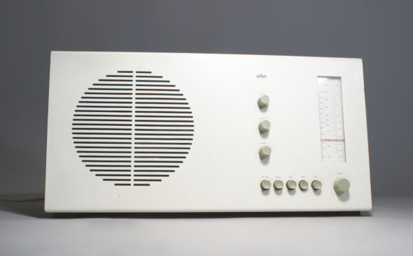 Dieter Rahms for Braun. Radio RT20.