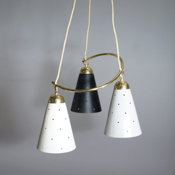 Ceiling lamp in brass and metal shades. 1950's. Taklampa i mässing plåt 1950-tal