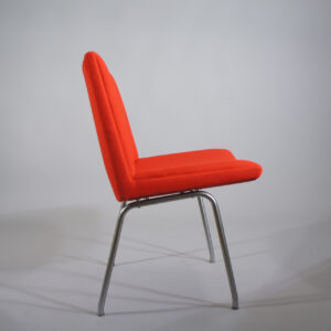 Hans J. Wegner for AP-stolen AP-38 "Kastrup chair". Chair in wool fabric and legs in steel. Stol Wigerdals Värld