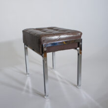 Stool in leather and steel. Antti Nurmesniemi. Wigerdals Värld pall i läder stål