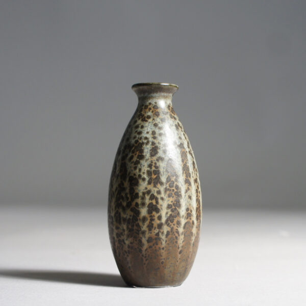 arl-Harry Stålhane for Rörstrand, Sweden. Miniature Ceramic vase with harefur glaze. Miniatyrvas harpäls Wigerdal.com