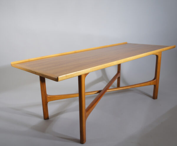 Folke Olsson for Bodafors. Coffee table in teak and oak. Soffobord i teak och ek. Wigerdals värld