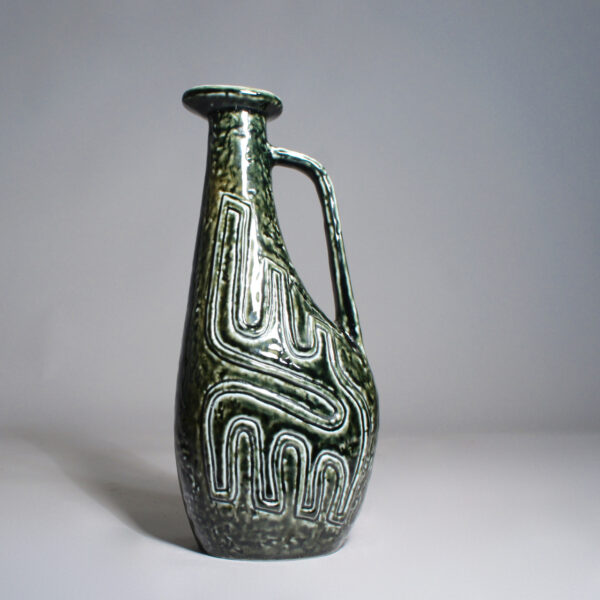 Gunnar Nylund for Rörstrand, Sweden. "Farina". 1950's Ceramic vase. Vas Wigerdals