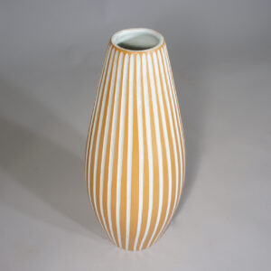 Inger Atterberg for Upsala-Ekeby, Sweden. "Inca".1950's floor vase in ceramic. Golvvas Wigerdals Värld