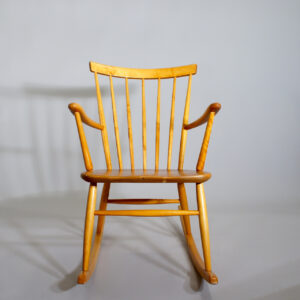 Rocking chair in birch and teak by Forshaga Möbelfabrik, Sweden. Gungstol i björk och teak. Wigerdals