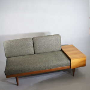 Day bed in teak and new upholstering in wool by Ekornes. Dagbädd i teak. Wigerdal.com