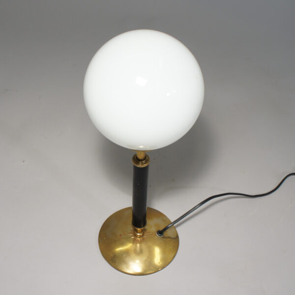 1930's desk lamp in brass and glass. Bordslampa i mässing och kupa i glas www.wigerdal.com