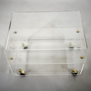 Side table in clear plexiglass on wheels by David Lange, France. Bord hjul i plexiglas. Wigerdal.com