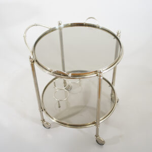 1930's art deco bar cart on wheels in chrome steel and glass. Art deco barvagn i krom. Wigerdals Värld